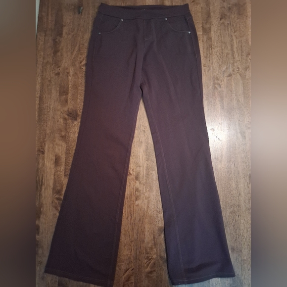 Athleta Pants - Athleta Brown Pull On Flare Leg Elastic Waist Strech Pants MT